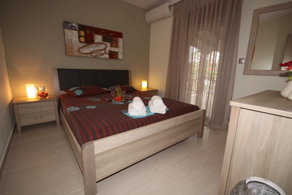 Lampos House Vourvourou Apartman Kültér fotó